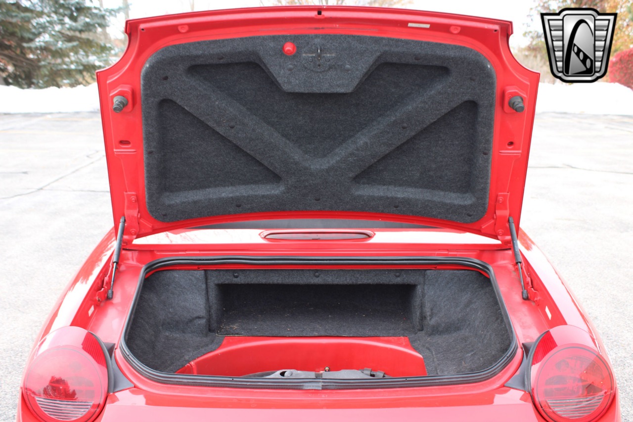 2002 Ford Thunderbird 25