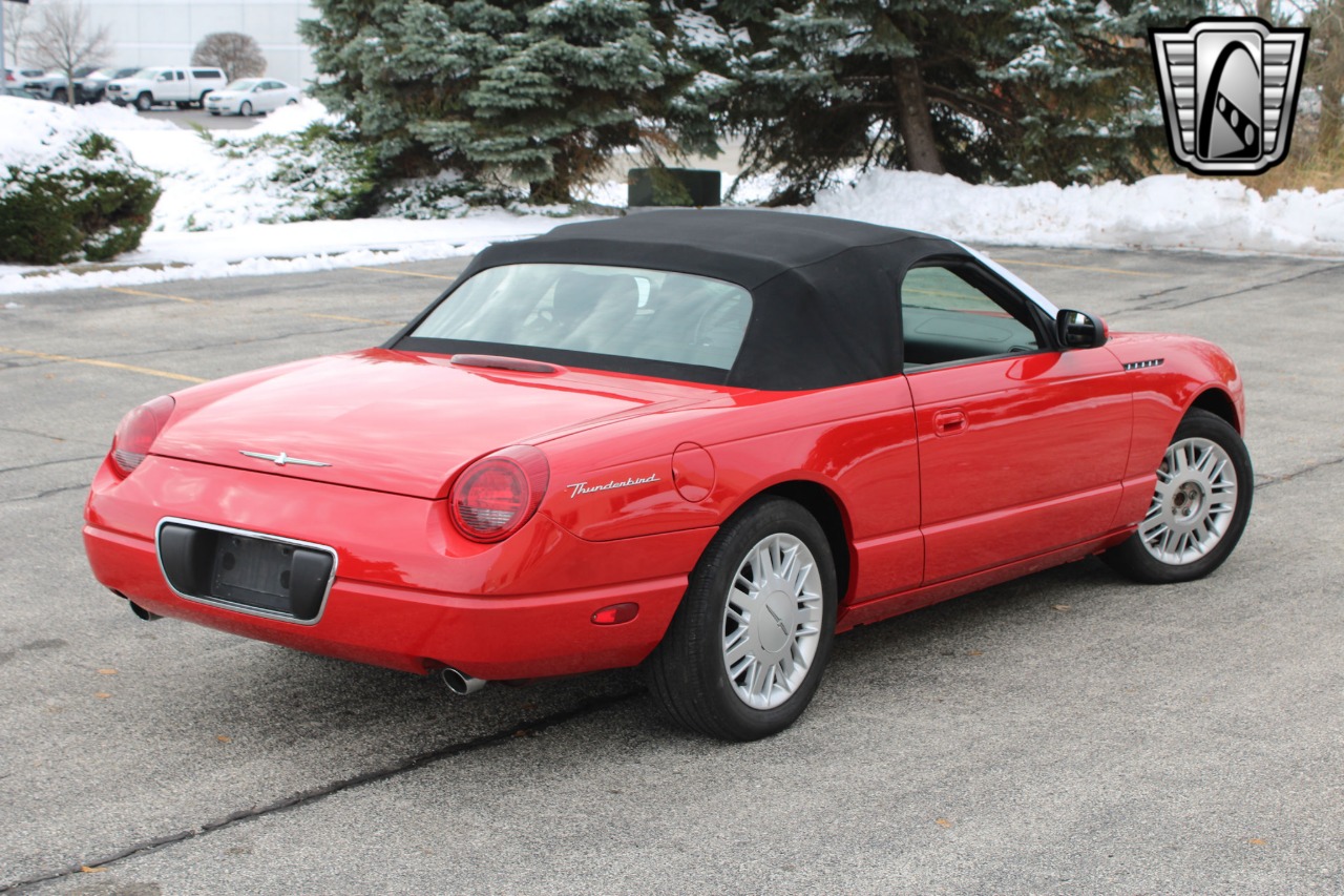 2002 Ford Thunderbird 6