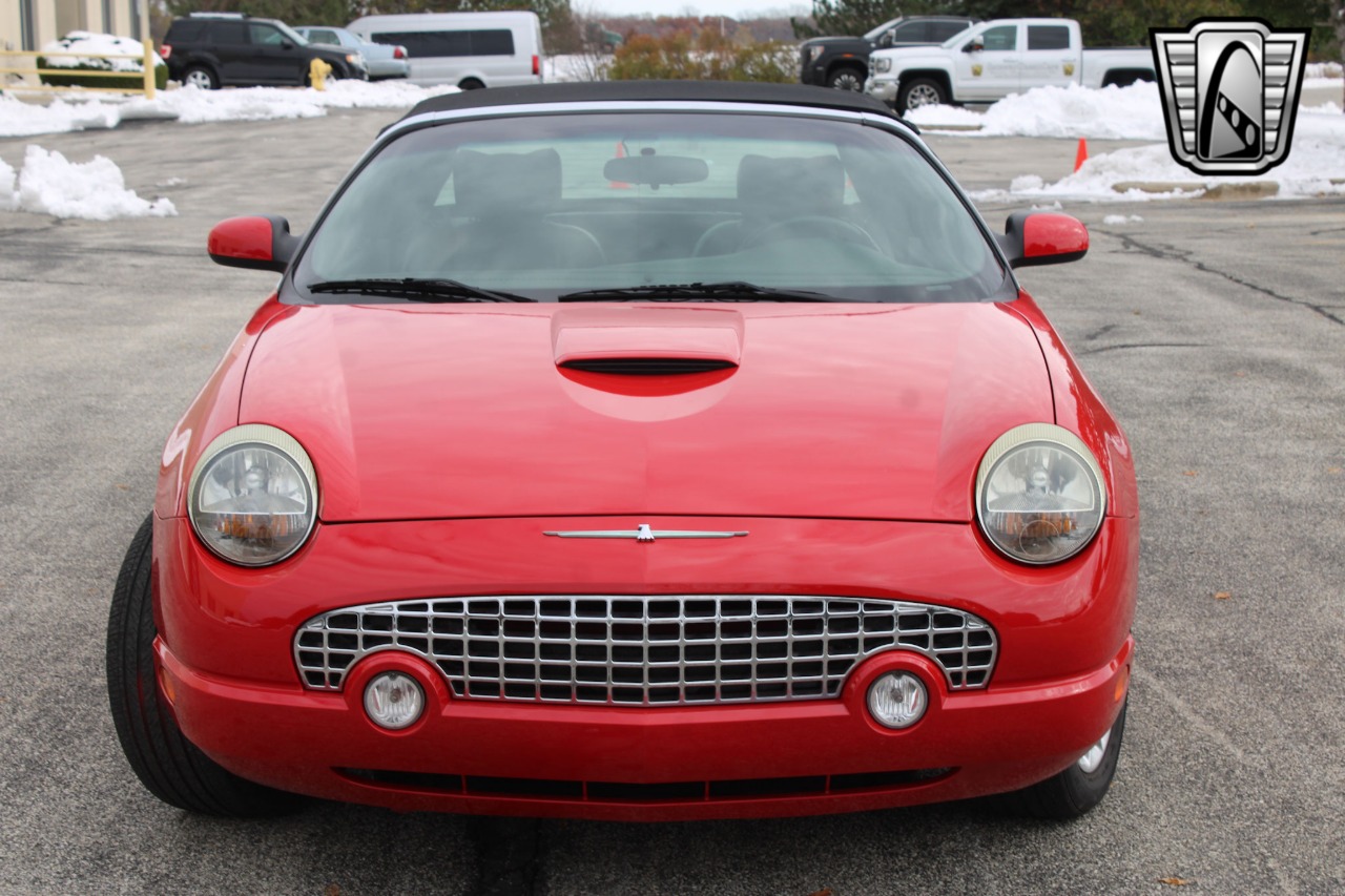 2002 Ford Thunderbird 34