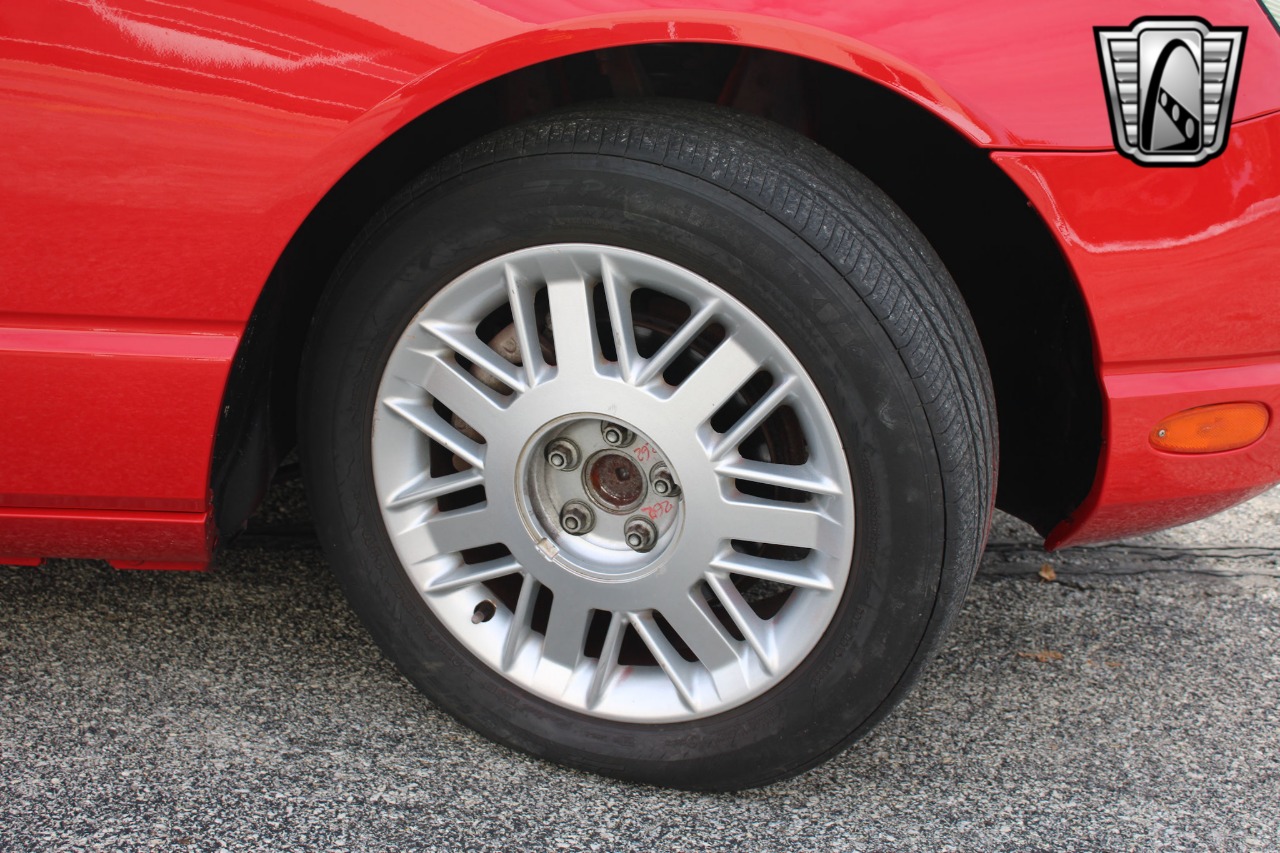 2002 Ford Thunderbird 84