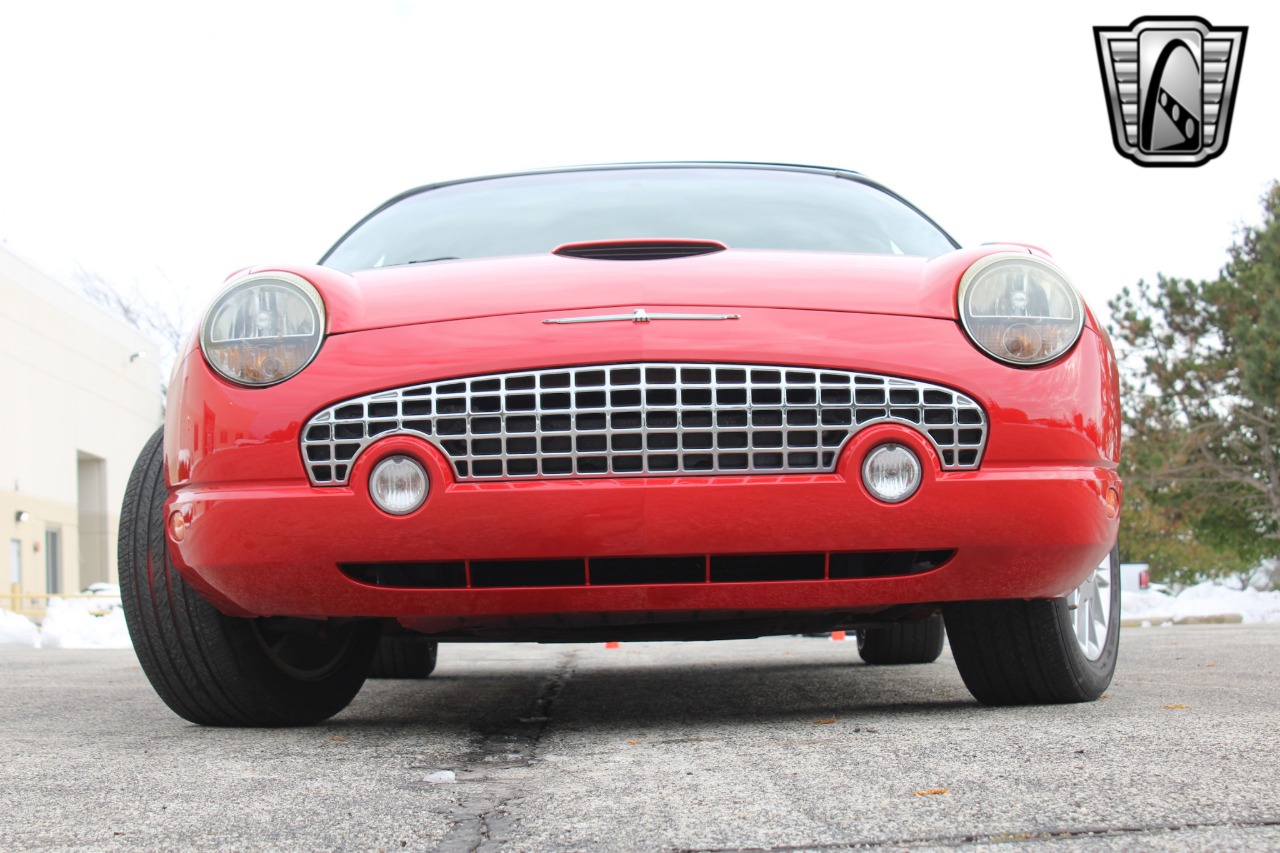 2002 Ford Thunderbird 35