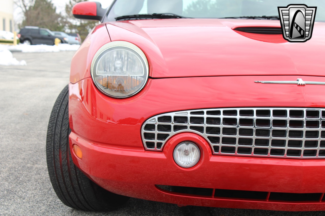 2002 Ford Thunderbird 40