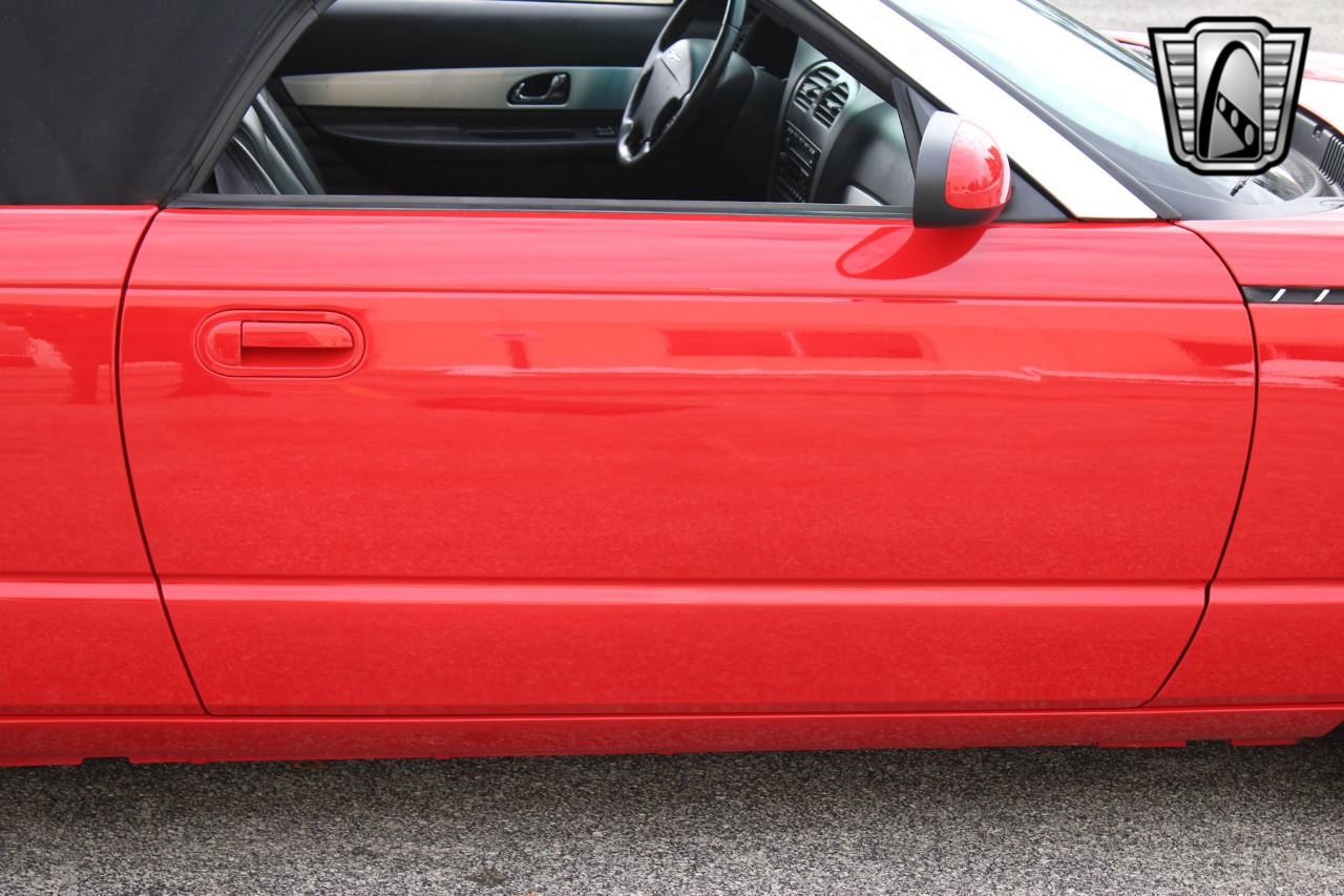 2002 Ford Thunderbird 66