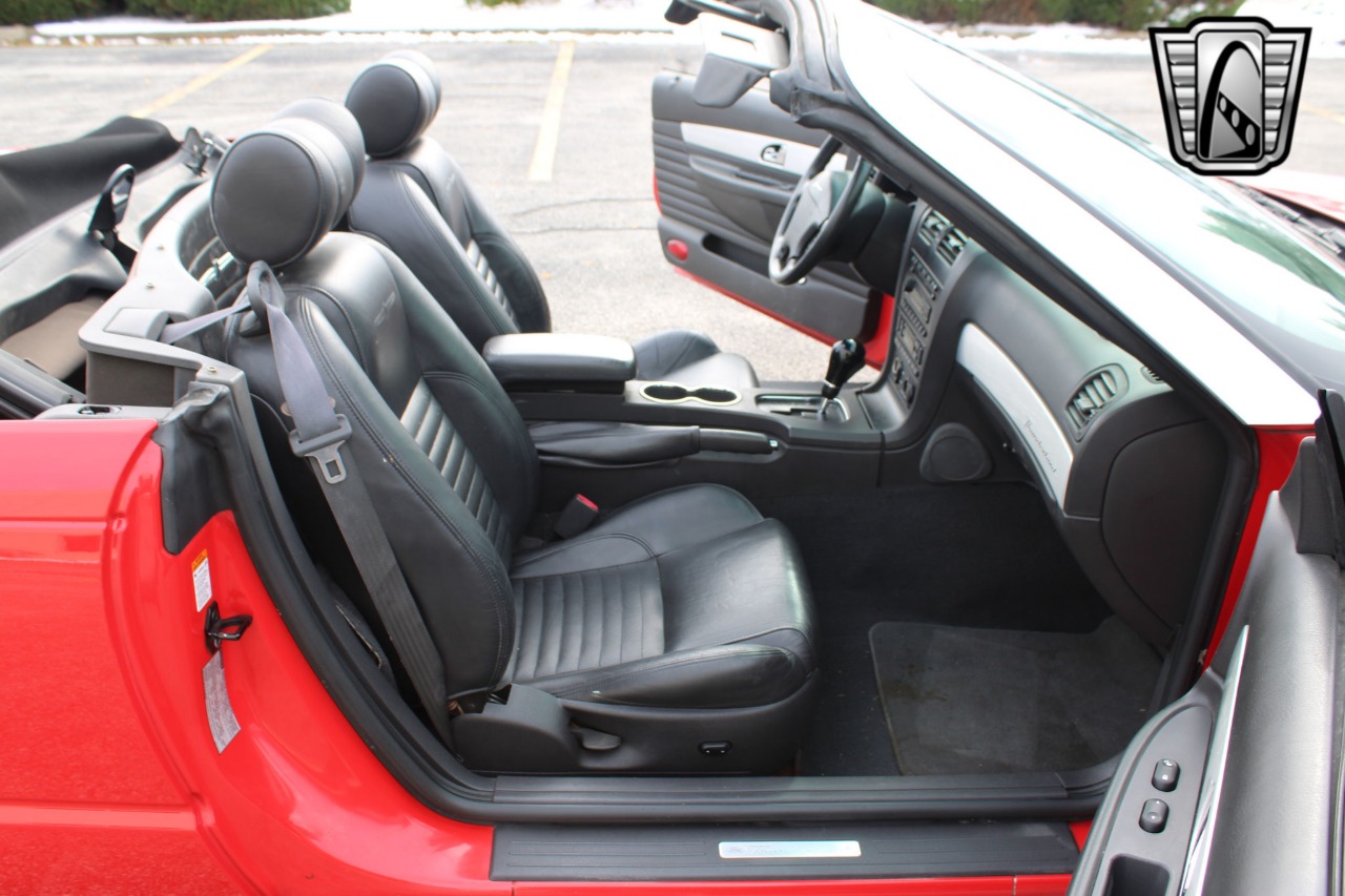 2002 Ford Thunderbird 27