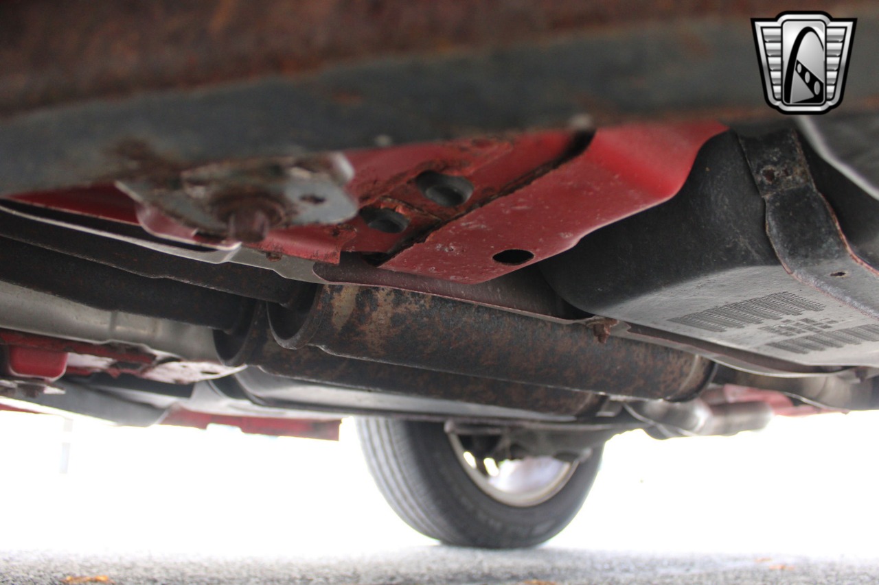 2002 Ford Thunderbird 91