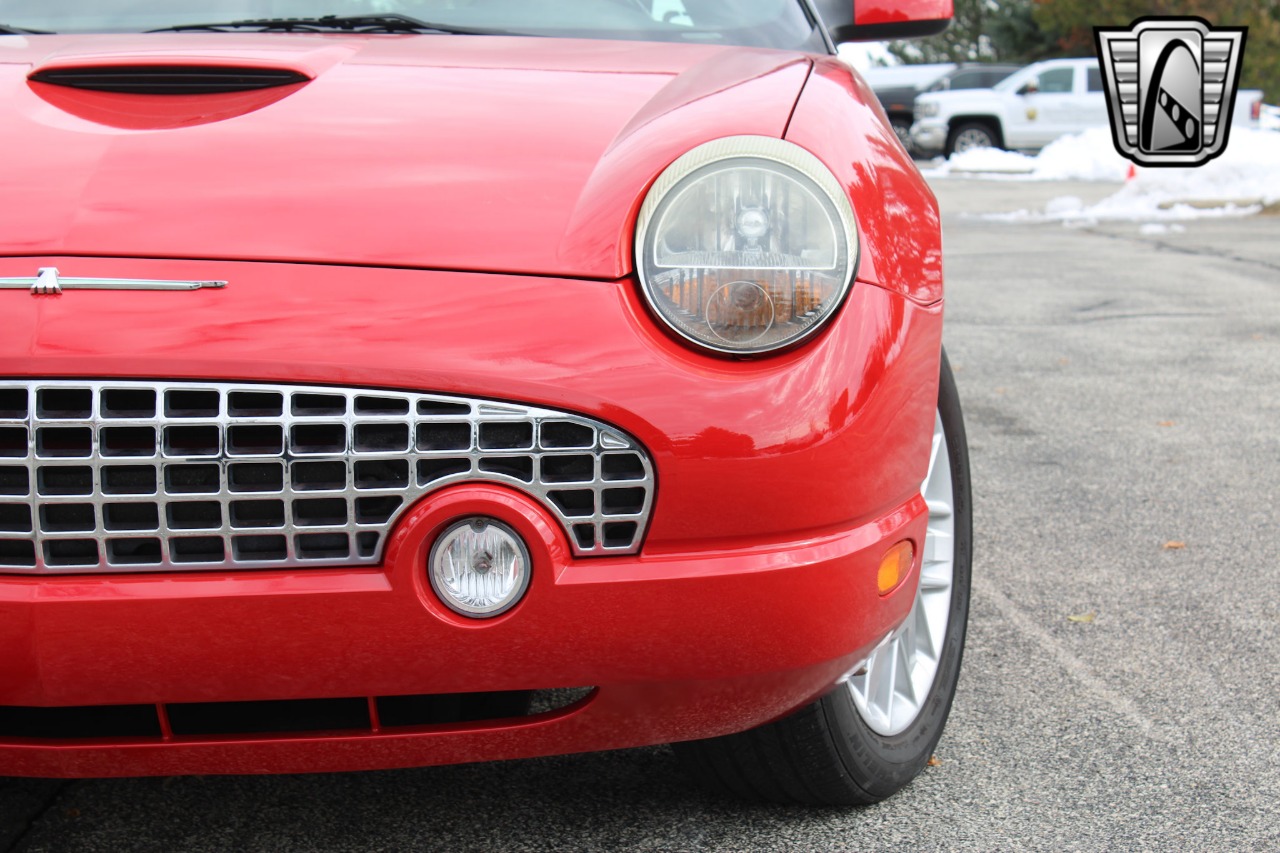 2002 Ford Thunderbird 43