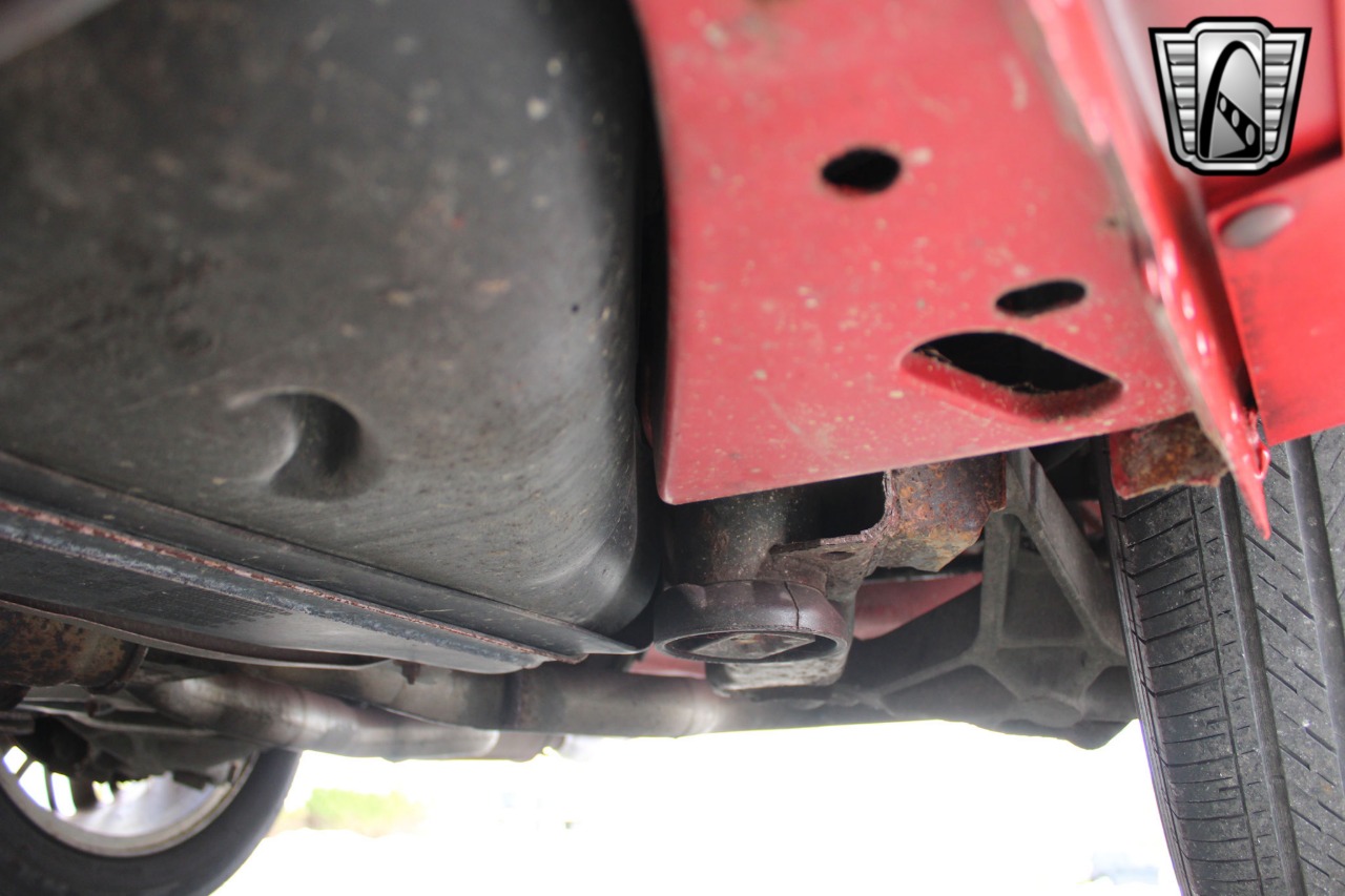 2002 Ford Thunderbird 92