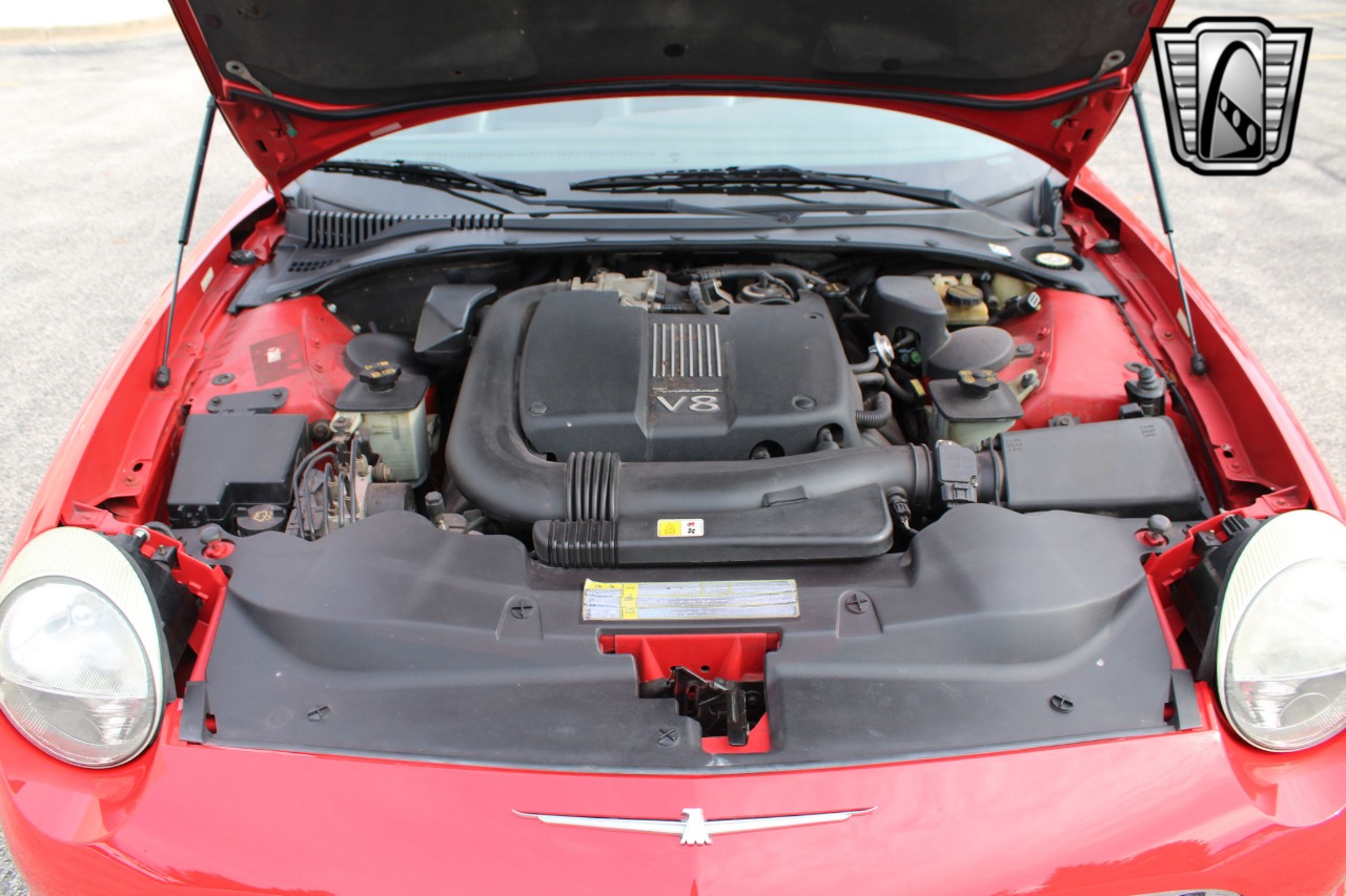 2002 Ford Thunderbird 23