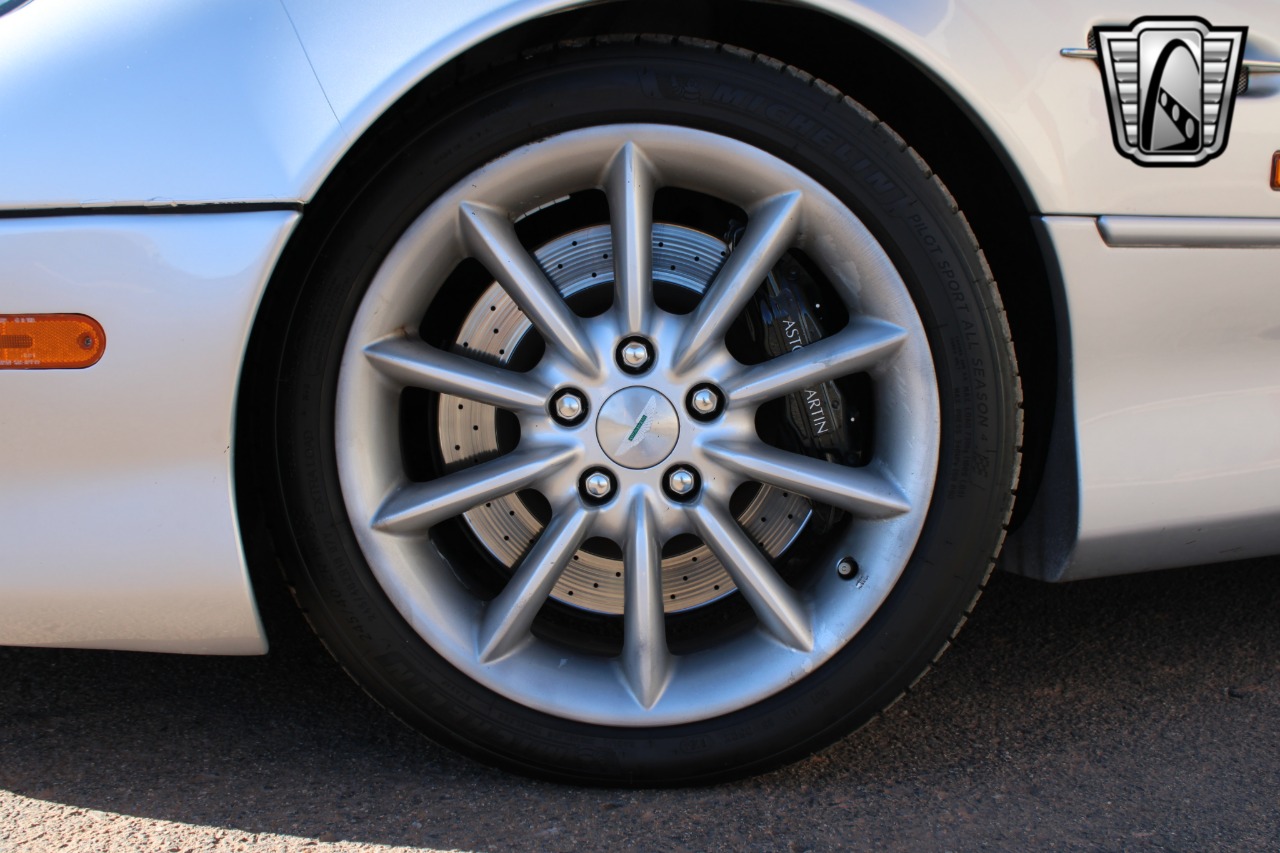 2002 Aston Martin Vantage 10