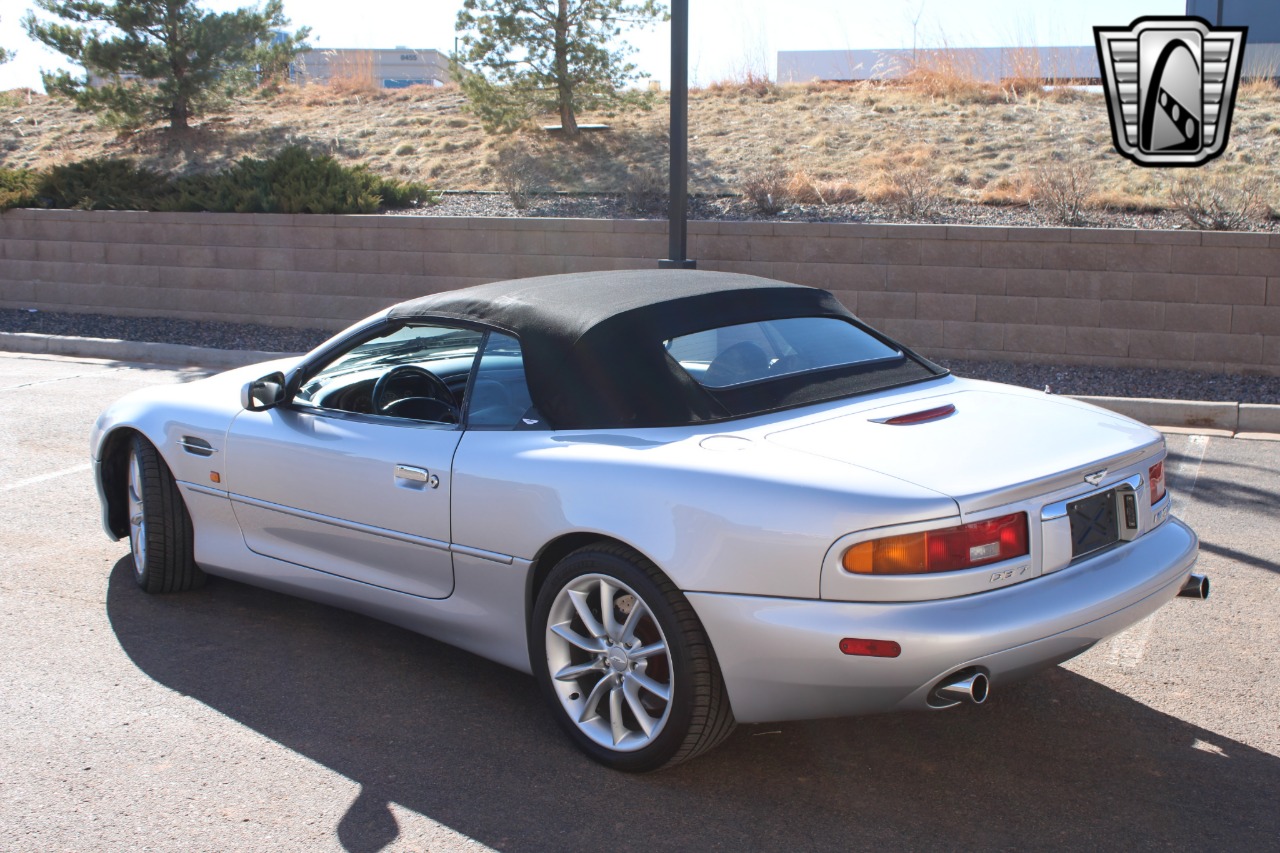 2002 Aston Martin Vantage 34