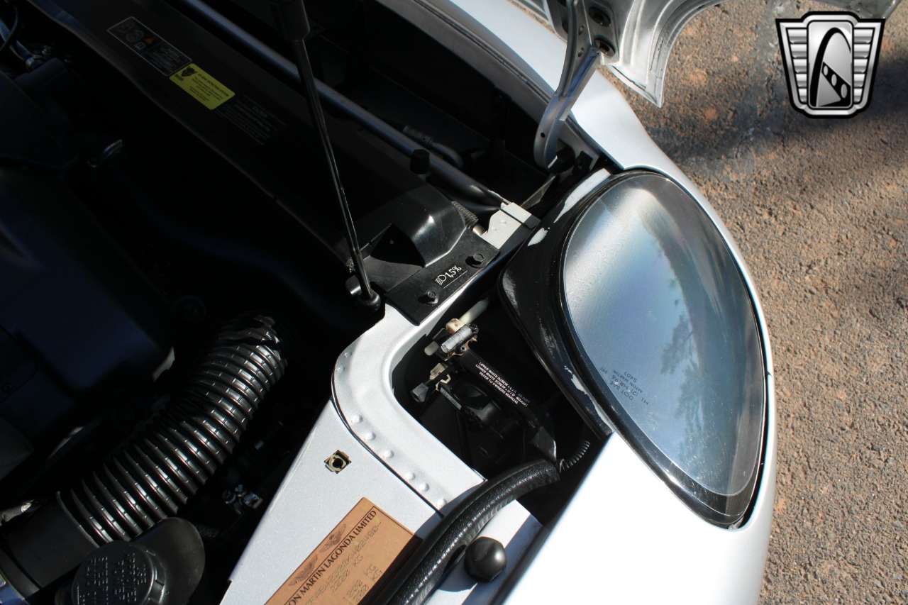 2002 Aston Martin Vantage 73