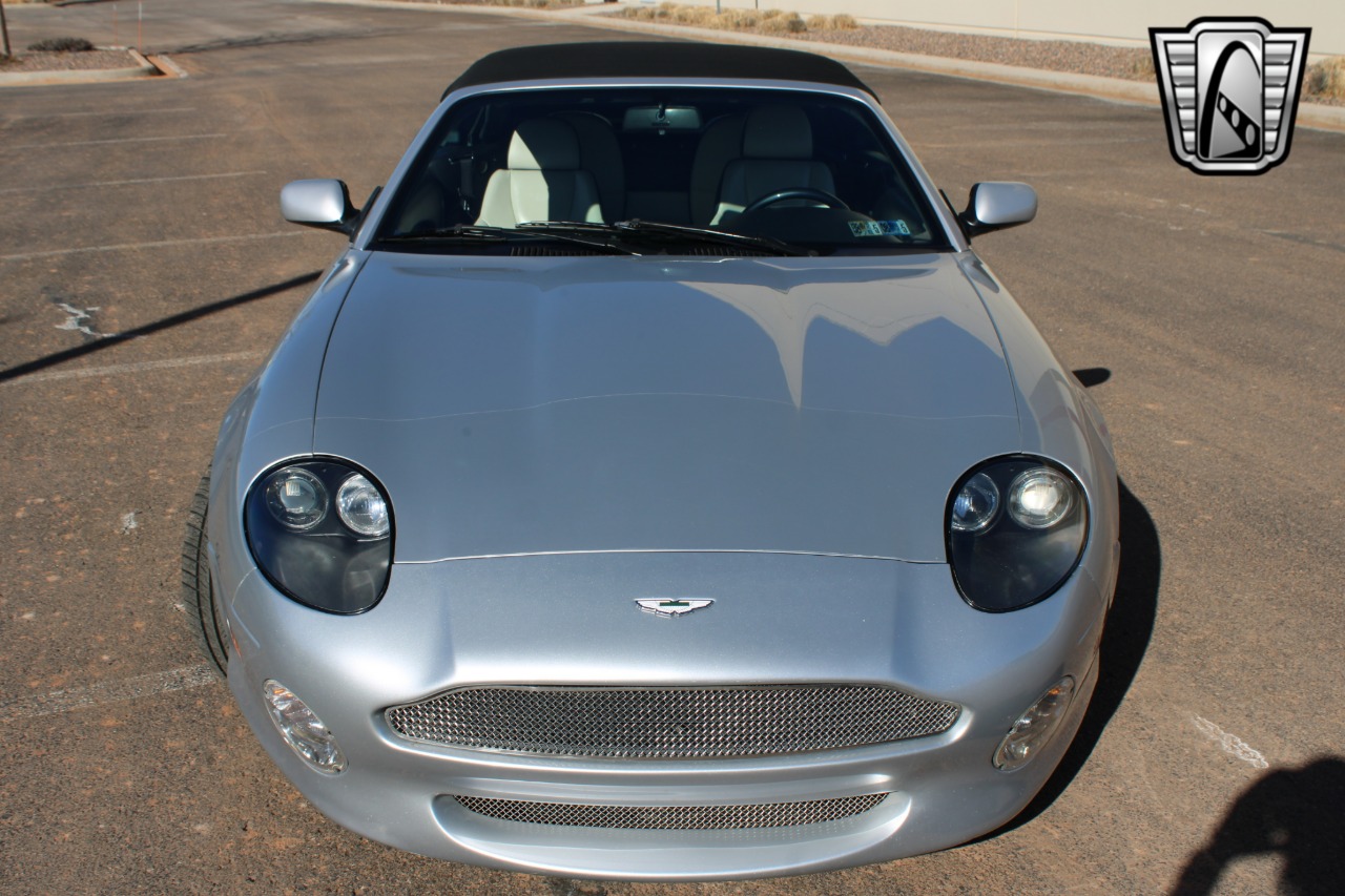 2002 Aston Martin Vantage 39