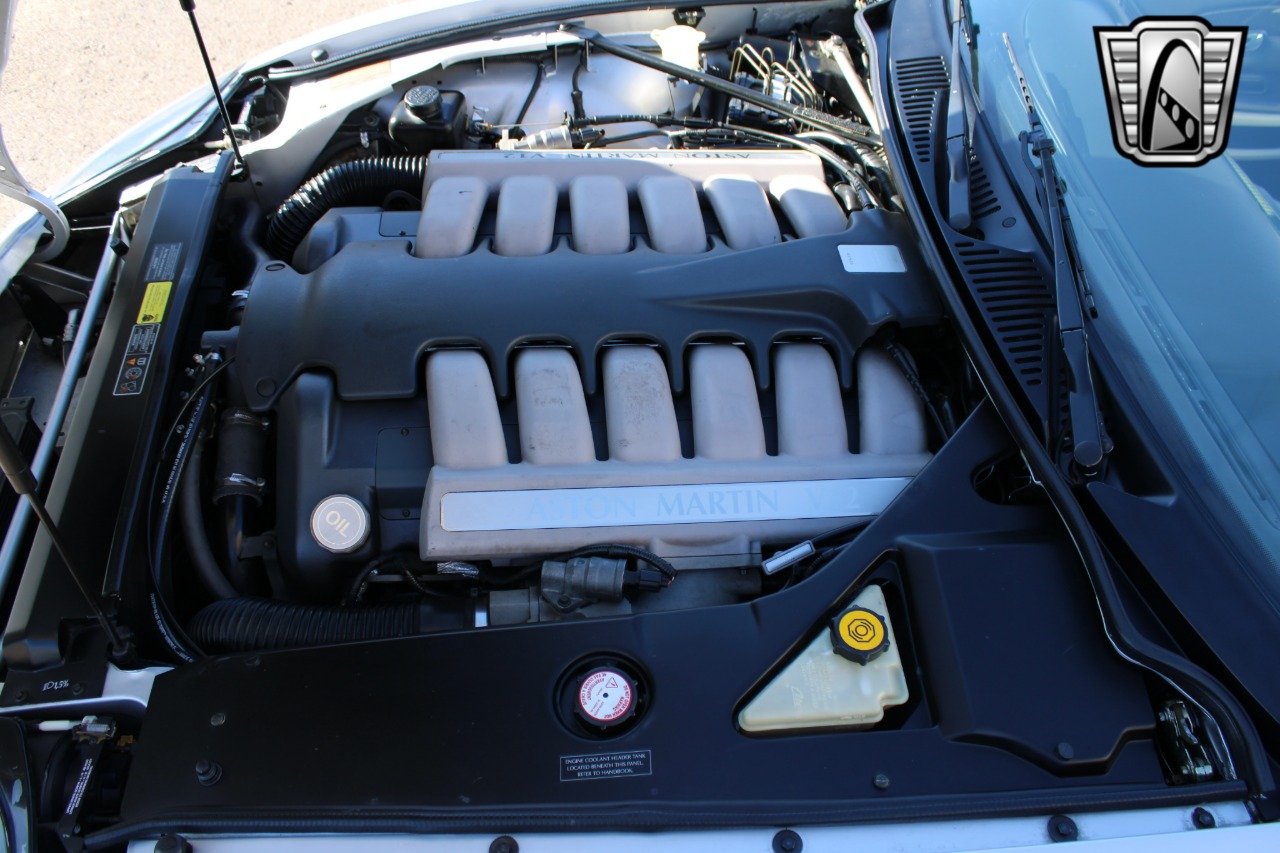 2002 Aston Martin Vantage 15