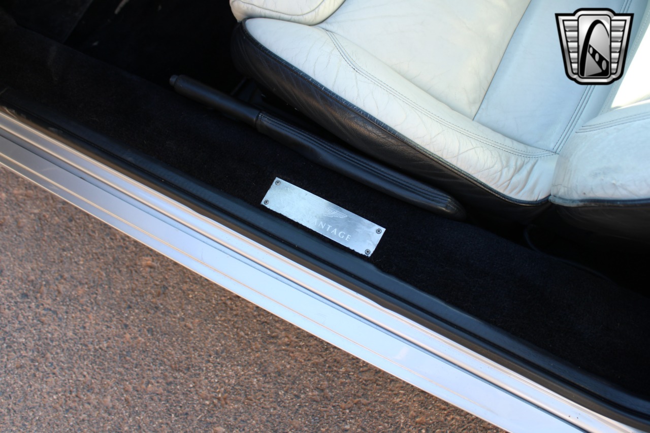 2002 Aston Martin Vantage 84