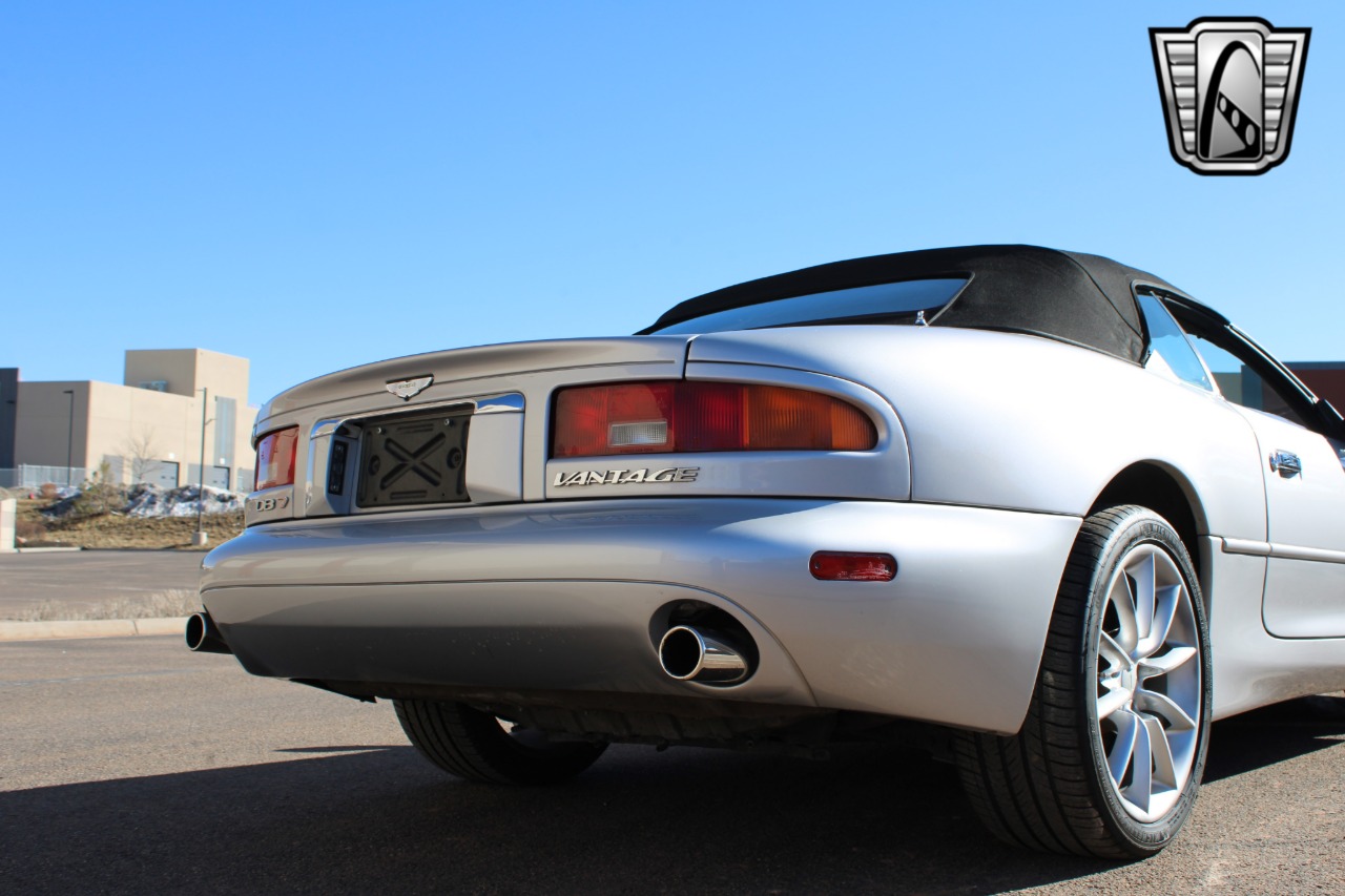2002 Aston Martin Vantage 44