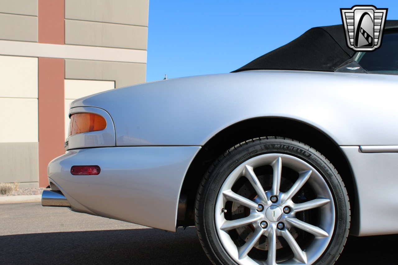 2002 Aston Martin Vantage 45