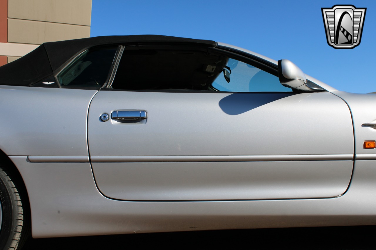 2002 Aston Martin Vantage 46