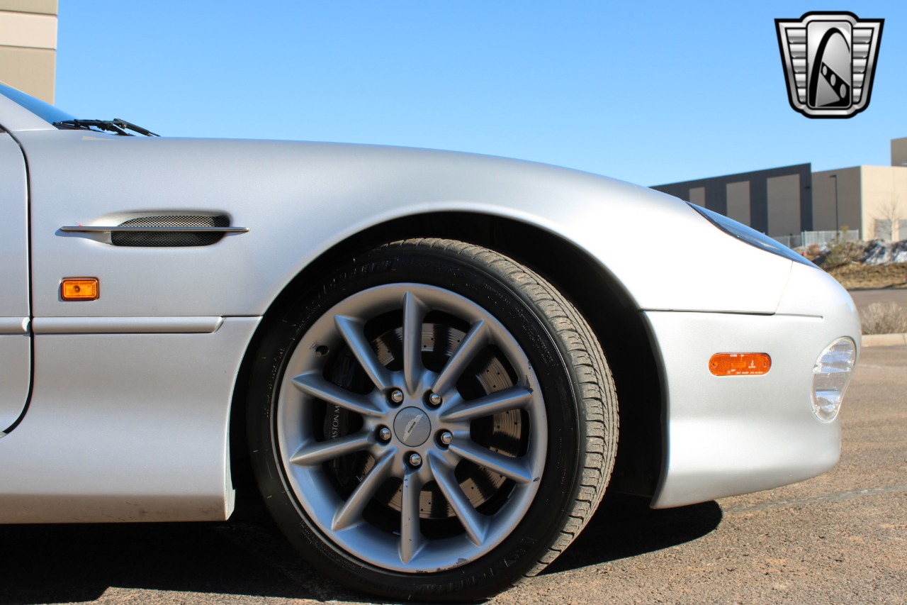 2002 Aston Martin Vantage 47