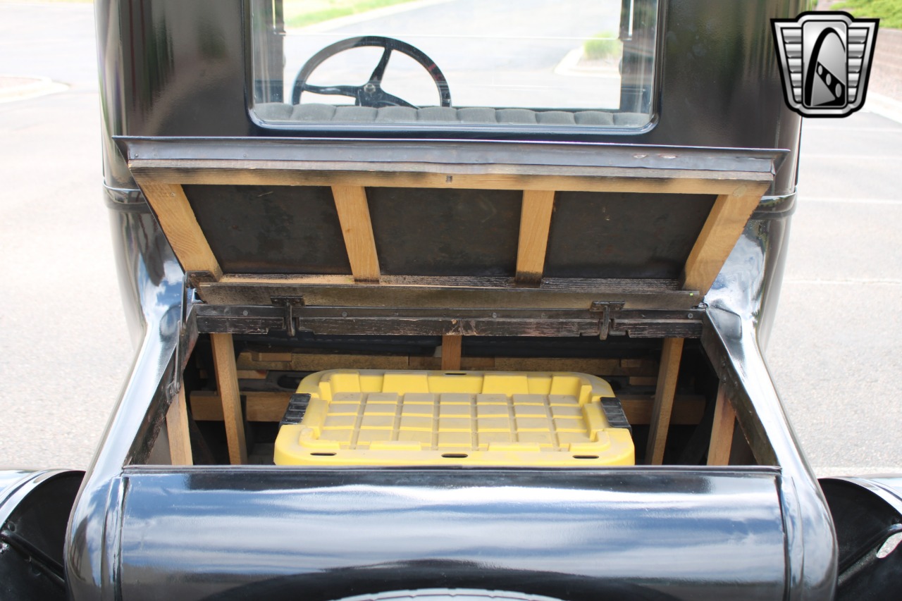 1924 Ford Model T 19