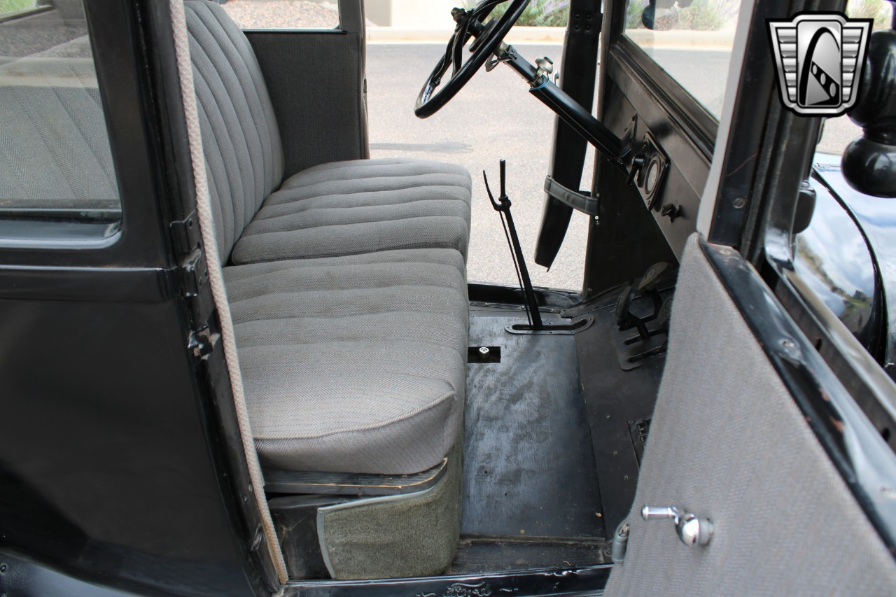 1924 Ford Model T 97