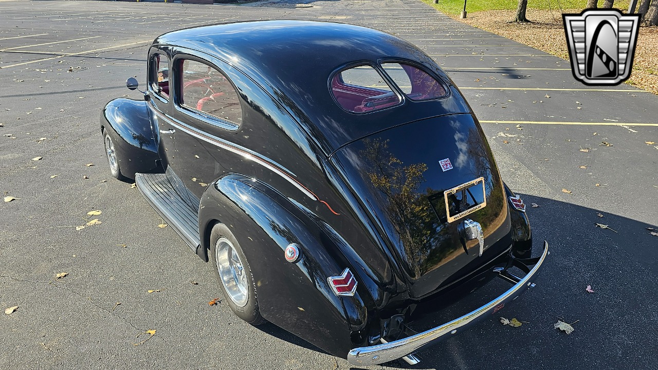 1940 Ford Tudor 30