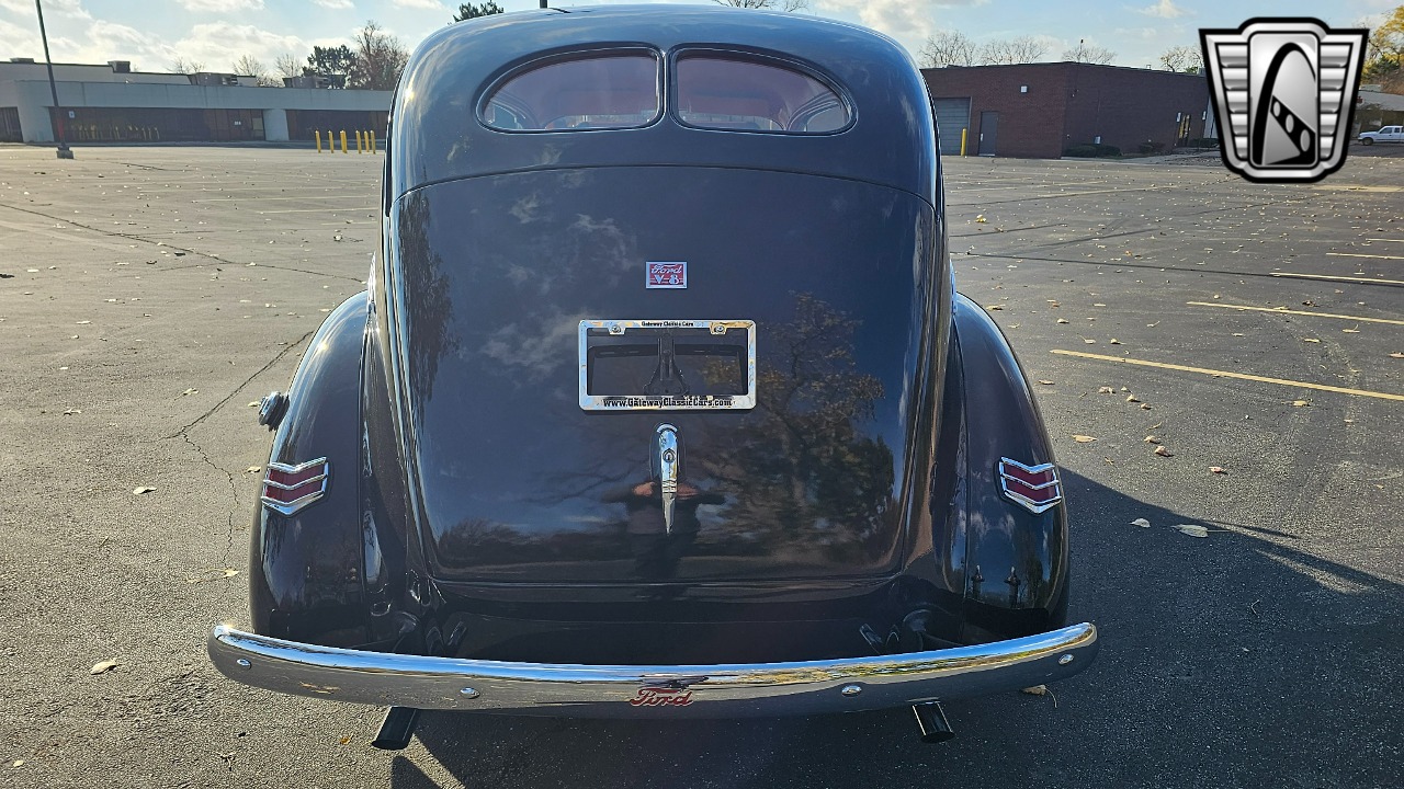 1940 Ford Tudor 32