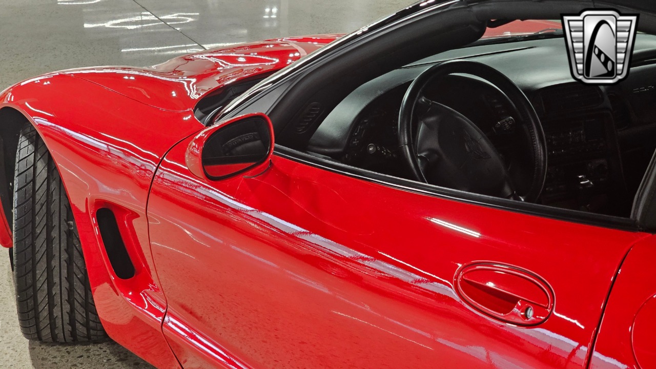 2000 Chevrolet Corvette 4