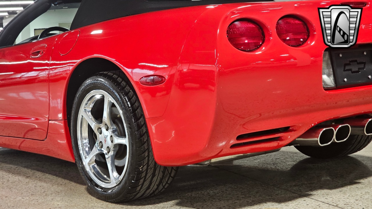 2000 Chevrolet Corvette 36