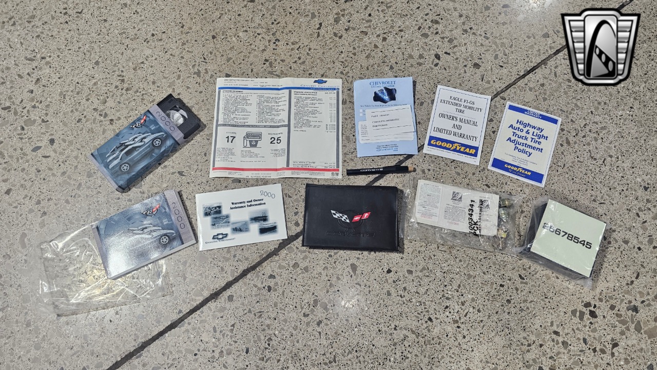 2000 Chevrolet Corvette 30