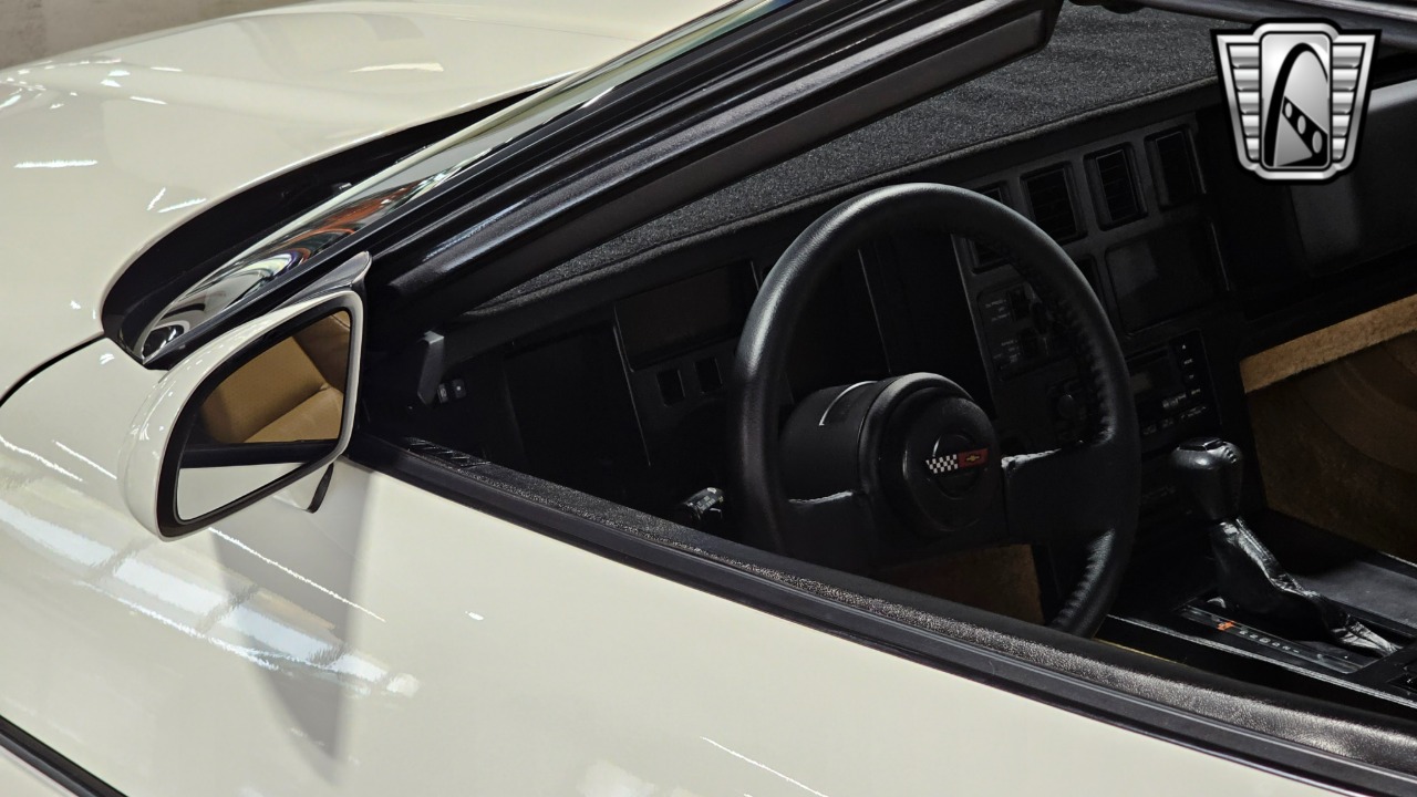 1986 Chevrolet Corvette 11