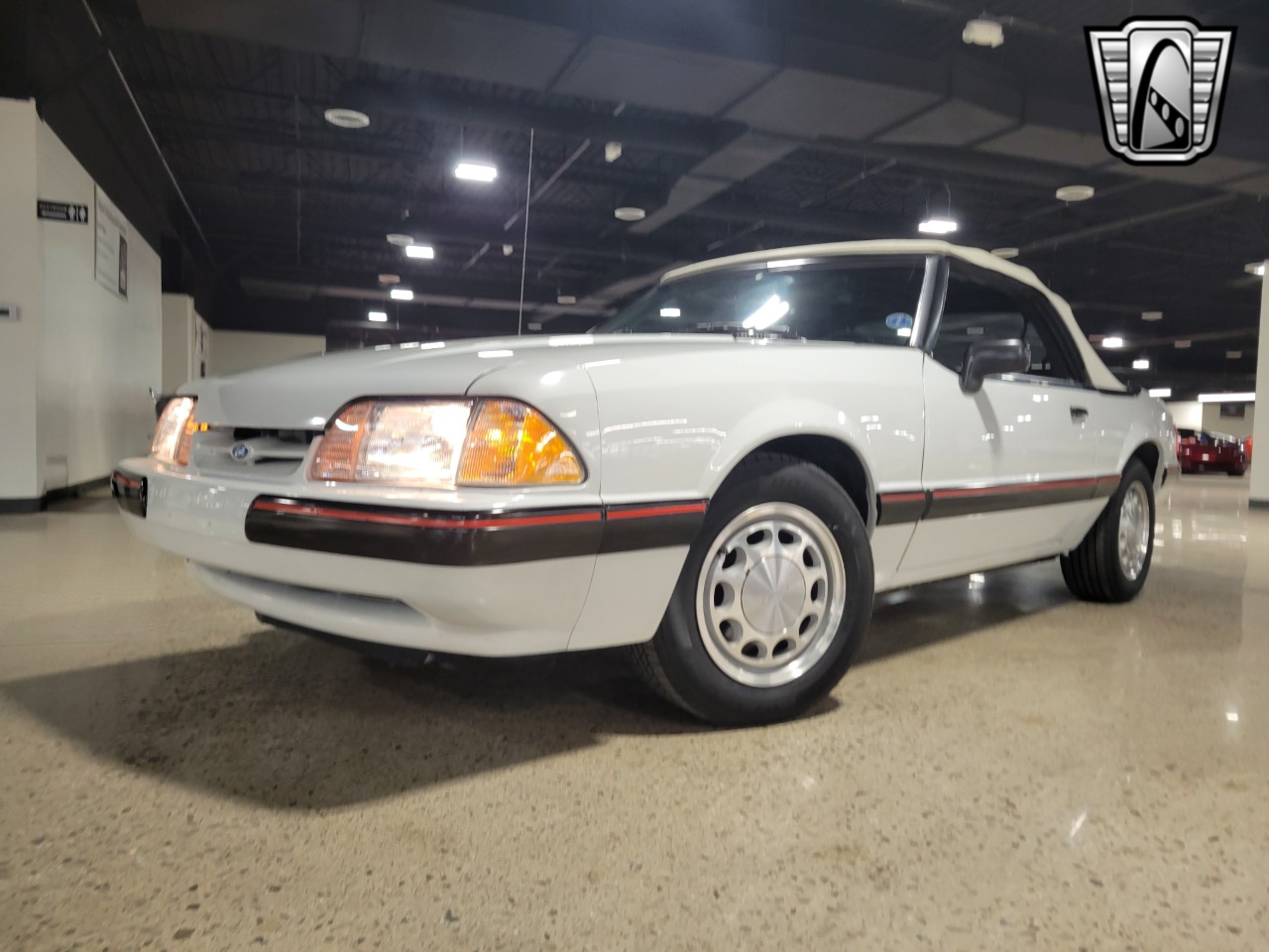 1989 Ford Mustang 32