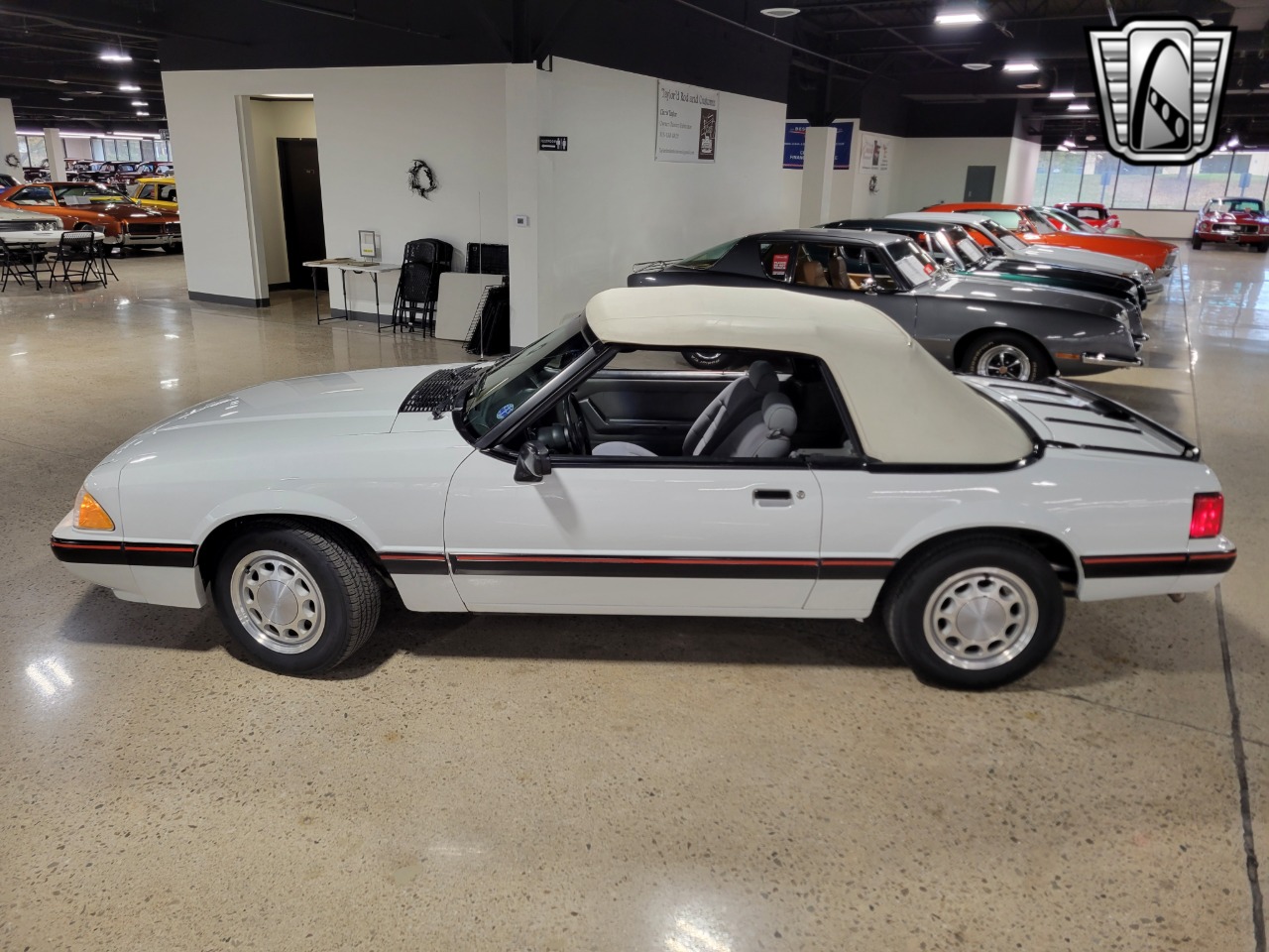 1989 Ford Mustang 3