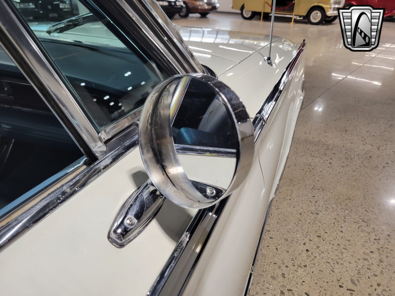 1965 Chrysler New Yorker 77