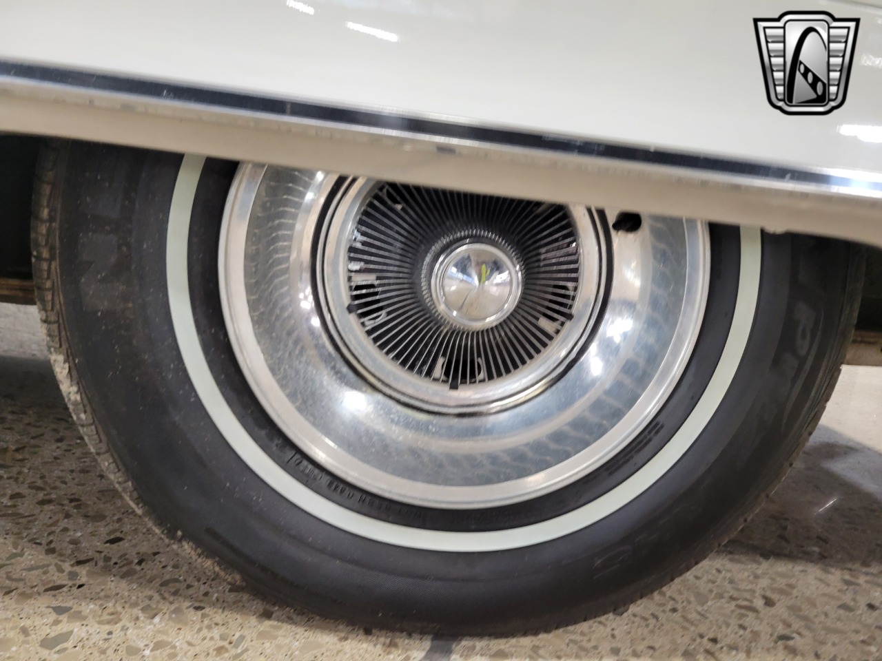 1965 Chrysler New Yorker 24