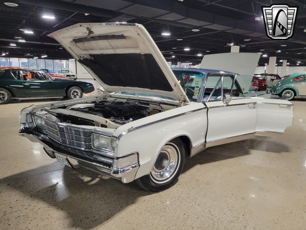 1965 Chrysler New Yorker 80