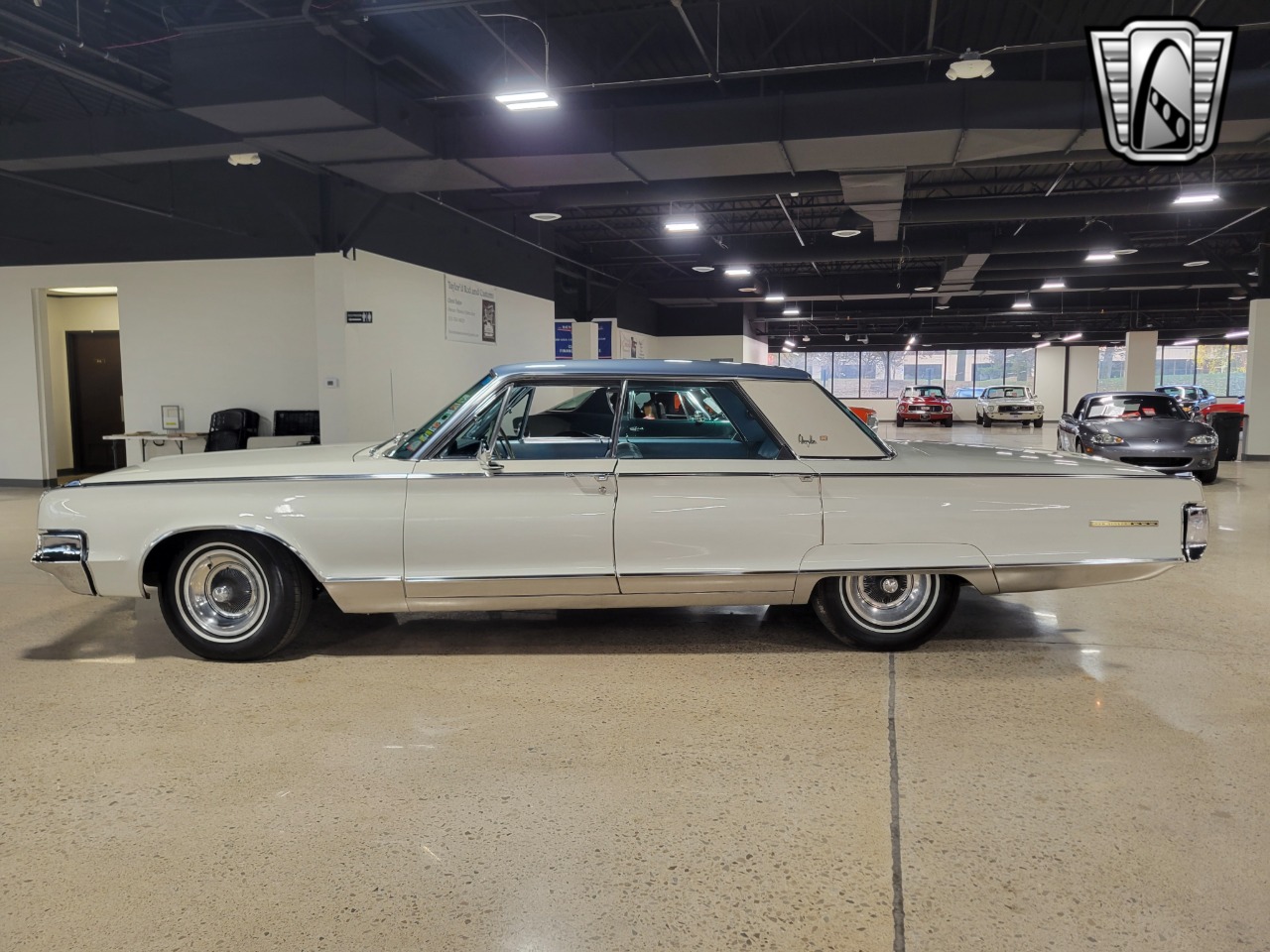 1965 Chrysler New Yorker 34