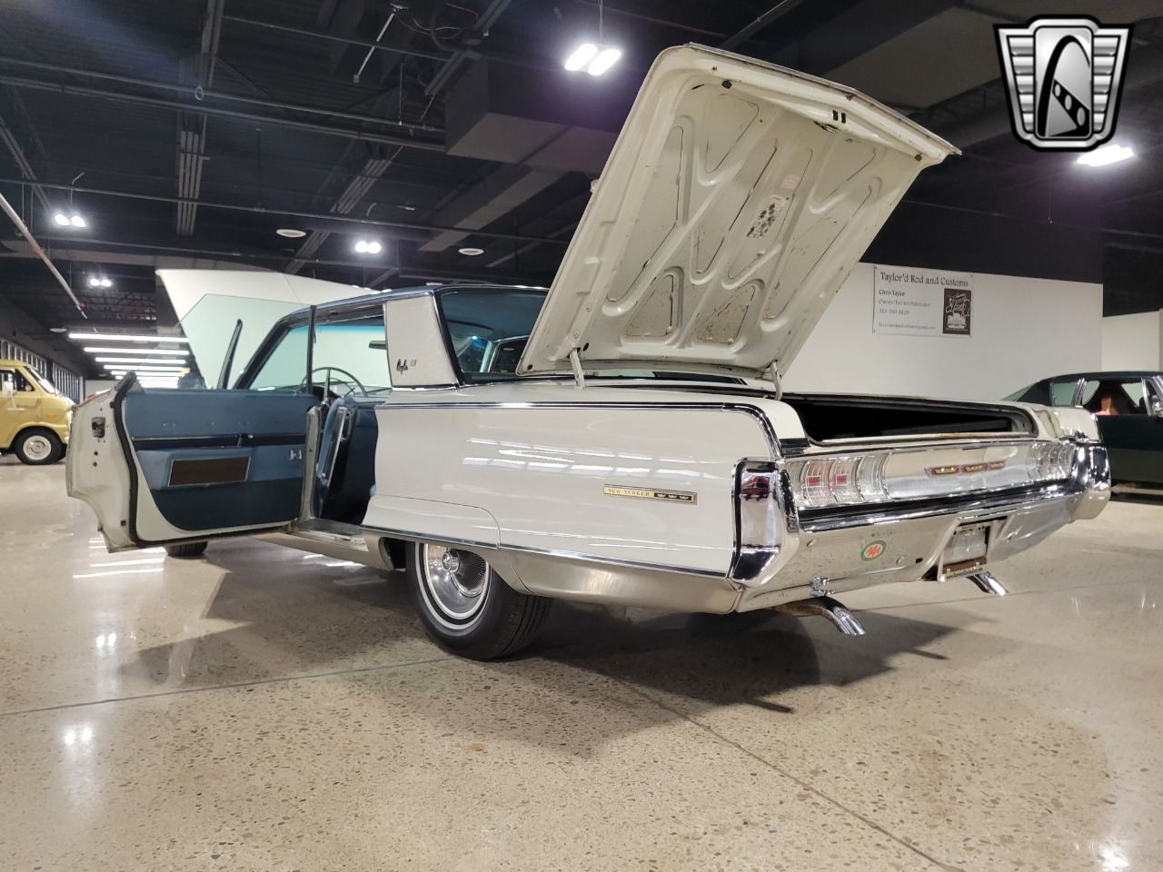 1965 Chrysler New Yorker 85