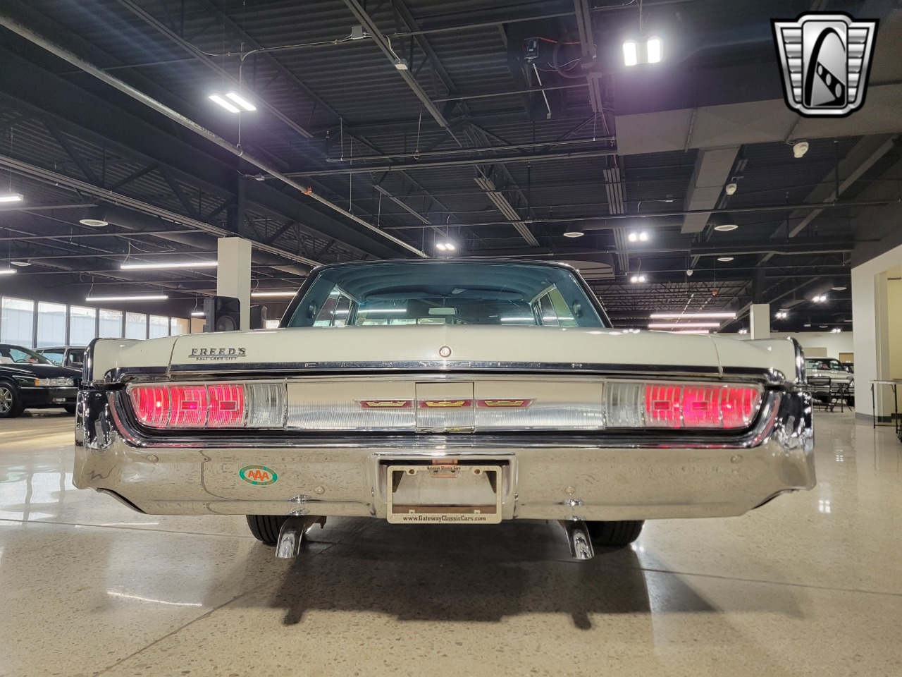 1965 Chrysler New Yorker 3