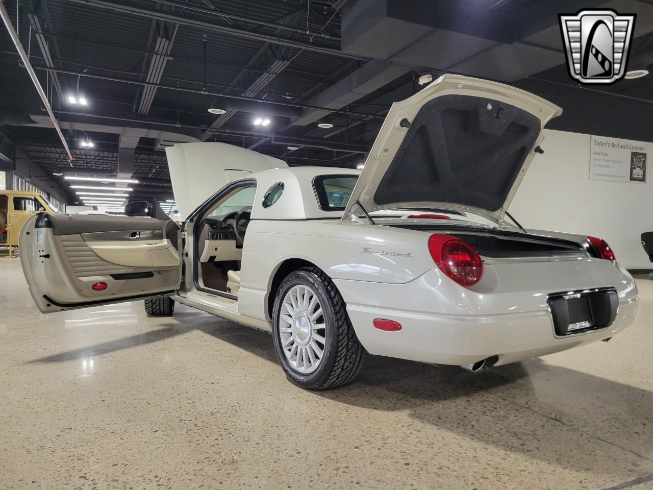 2005 Ford Thunderbird 98