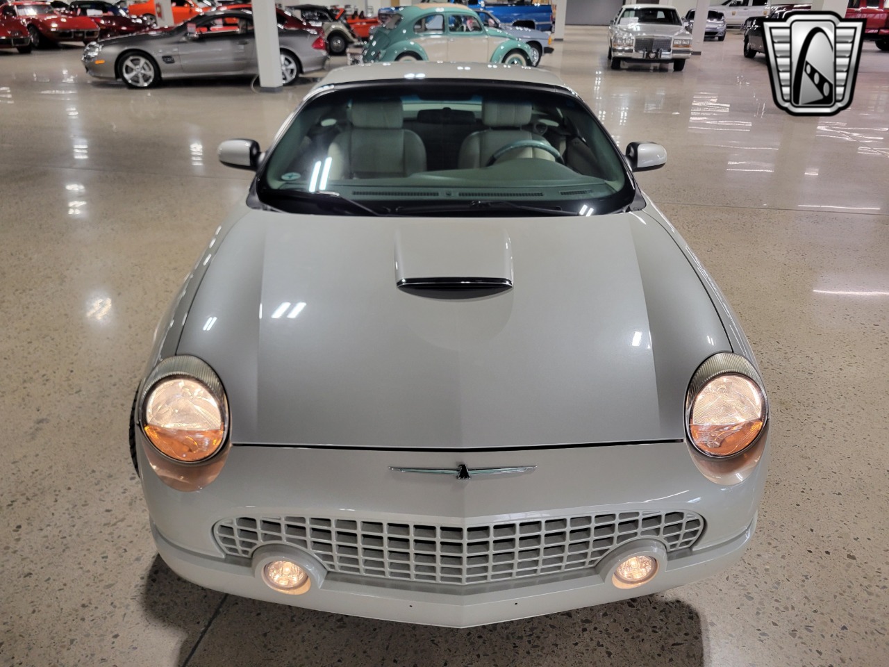 2005 Ford Thunderbird 57