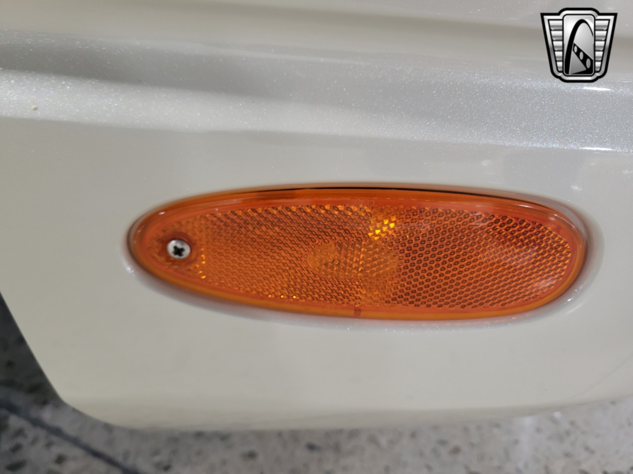 2005 Ford Thunderbird 85