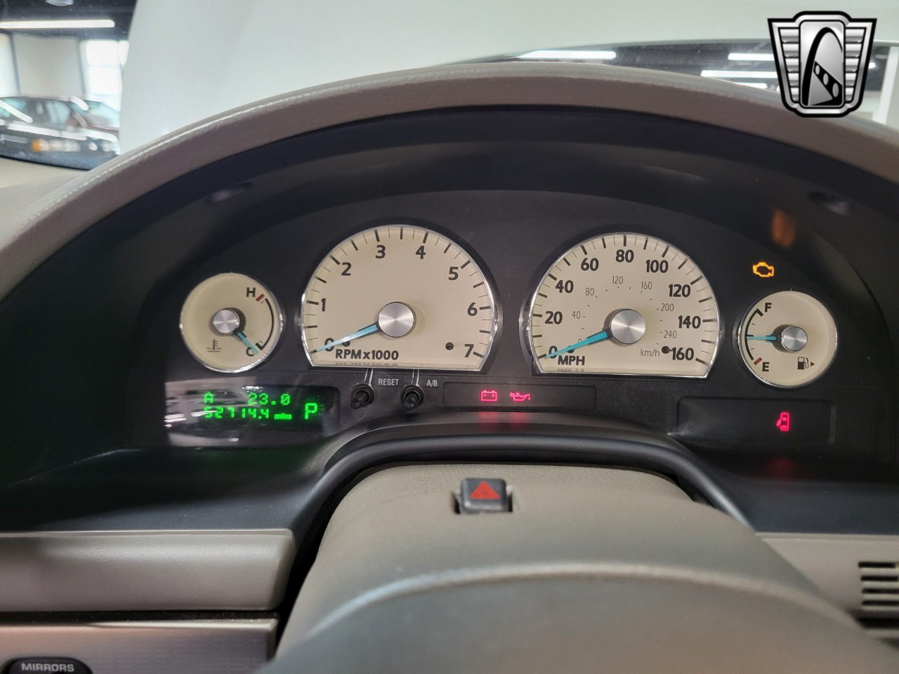 2005 Ford Thunderbird 20