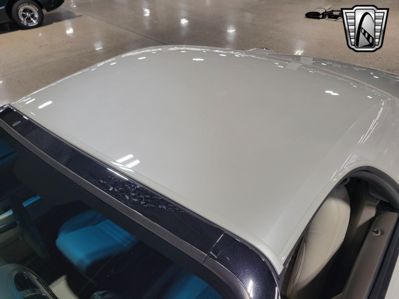 2005 Ford Thunderbird 6