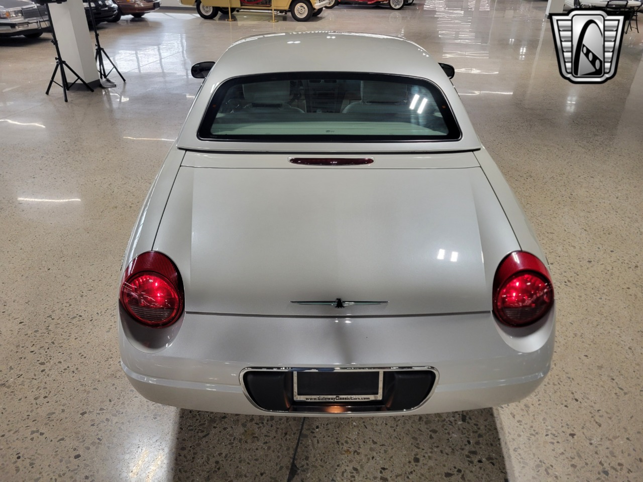 2005 Ford Thunderbird 3