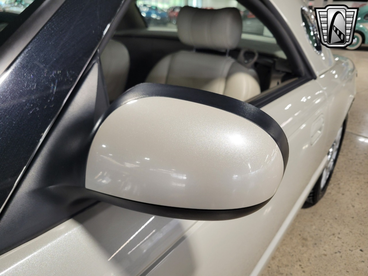 2005 Ford Thunderbird 66