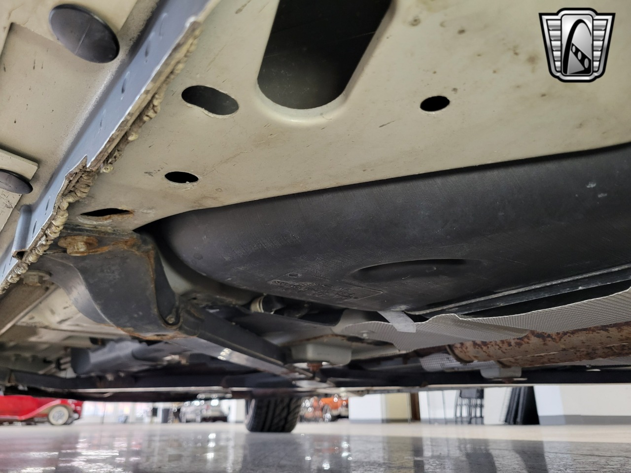 2005 Ford Thunderbird 10