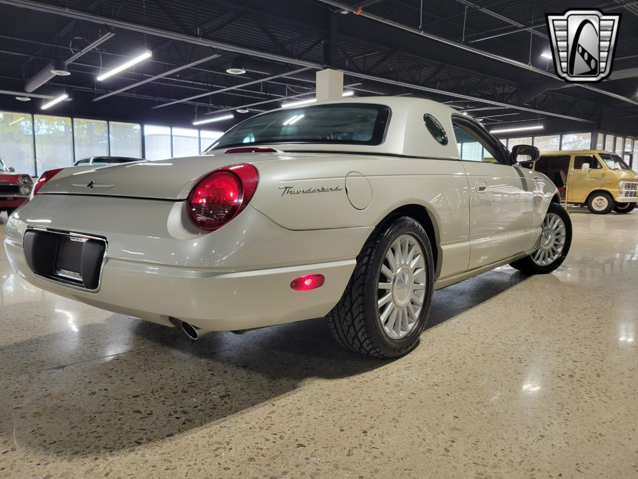 2005 Ford Thunderbird 44