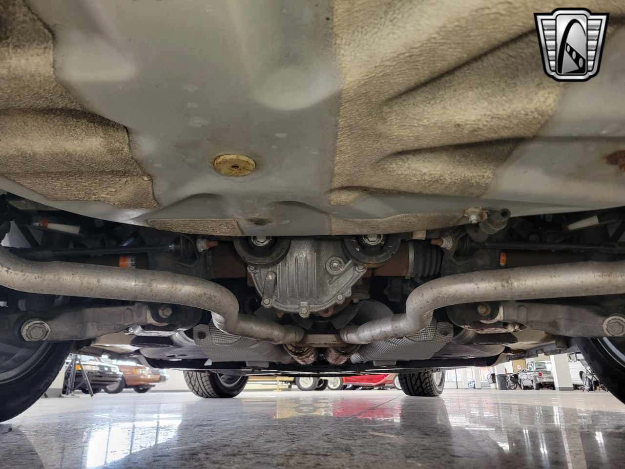 2005 Ford Thunderbird 89