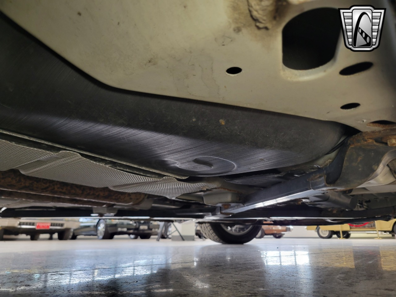 2005 Ford Thunderbird 11