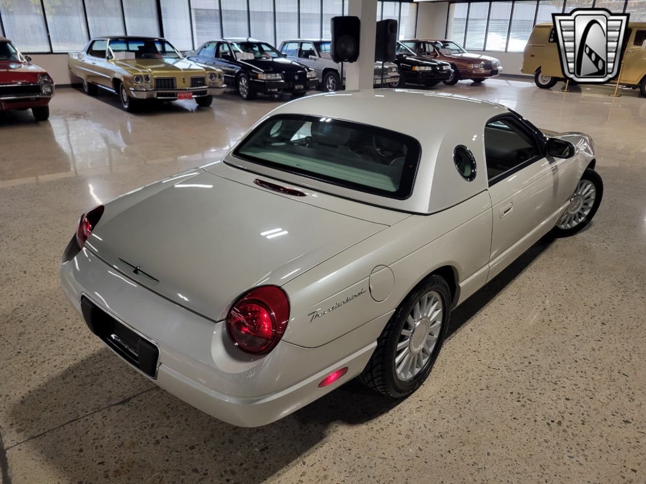 2005 Ford Thunderbird 46
